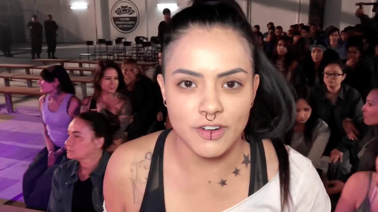 Además del cabello, Samadhi nuevamente se transformó físicamente, pues ‘Mamba’ también llevaba nueve tatuajes y dos aretes -uno en la nariz y otro en la boca-.