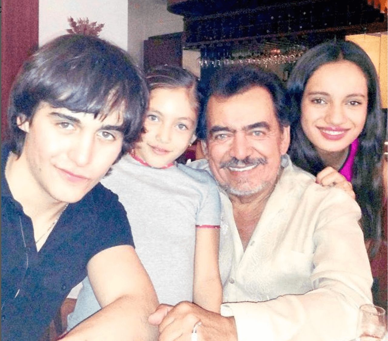 Julián Figueroa: Ellos son sus 8 hermanos, también hijos de Joan Sebastian