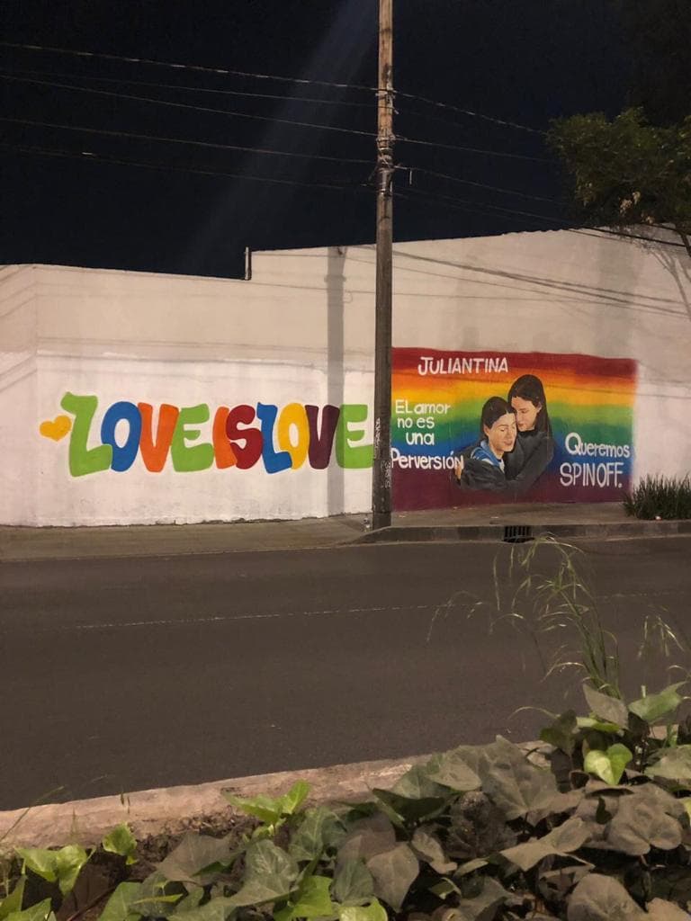 Los fans comparten mensajes de aceptación.