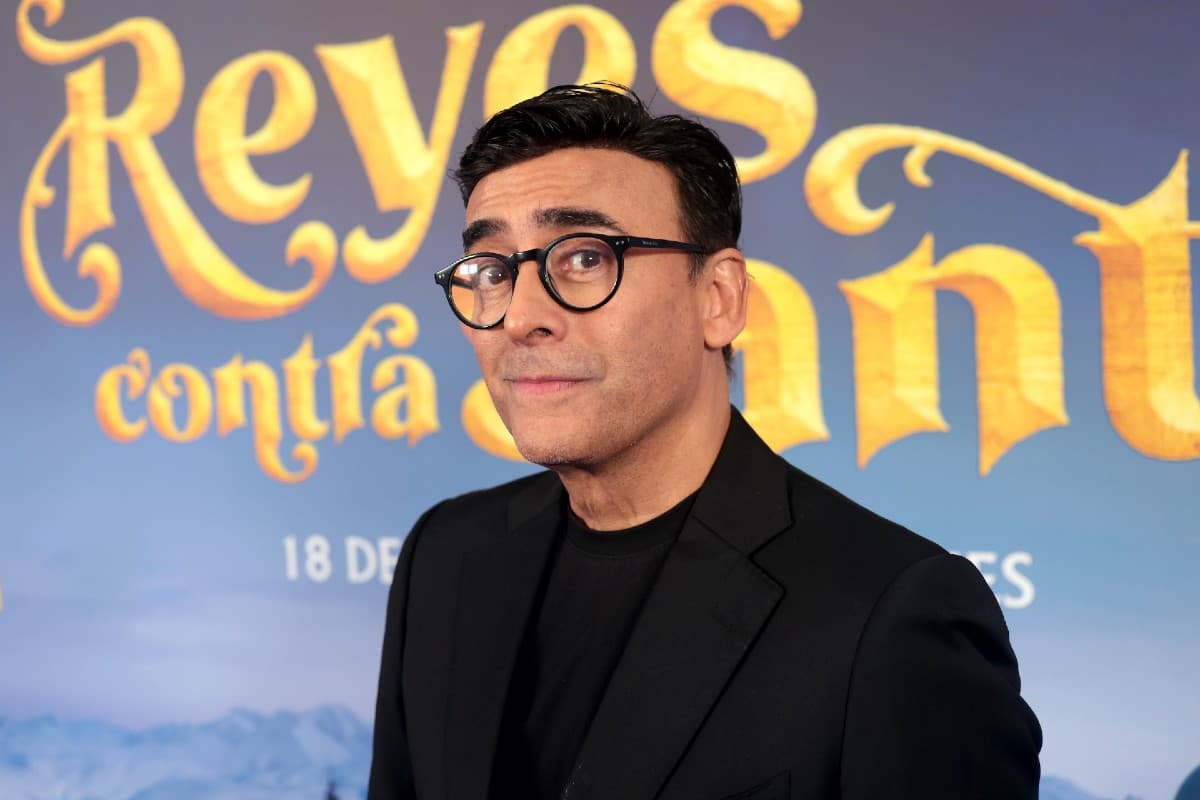 El actor le dará la bienvenida a su cuarto hijo junto a Karla de la Mora.