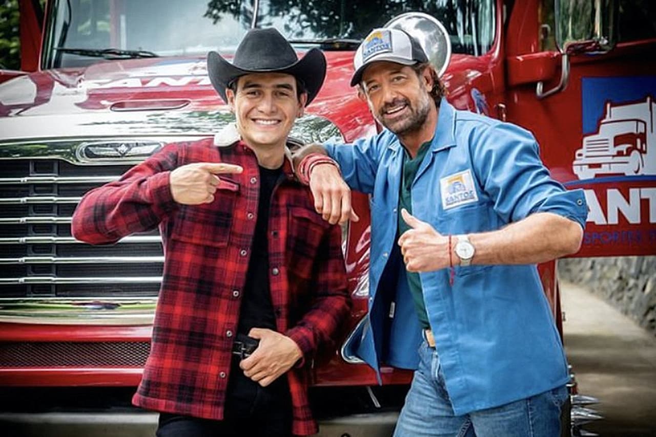 Erika Buenfil y más famosos abrazan a Maribel Guardia tras muerte de su hijo Julián Figueroa