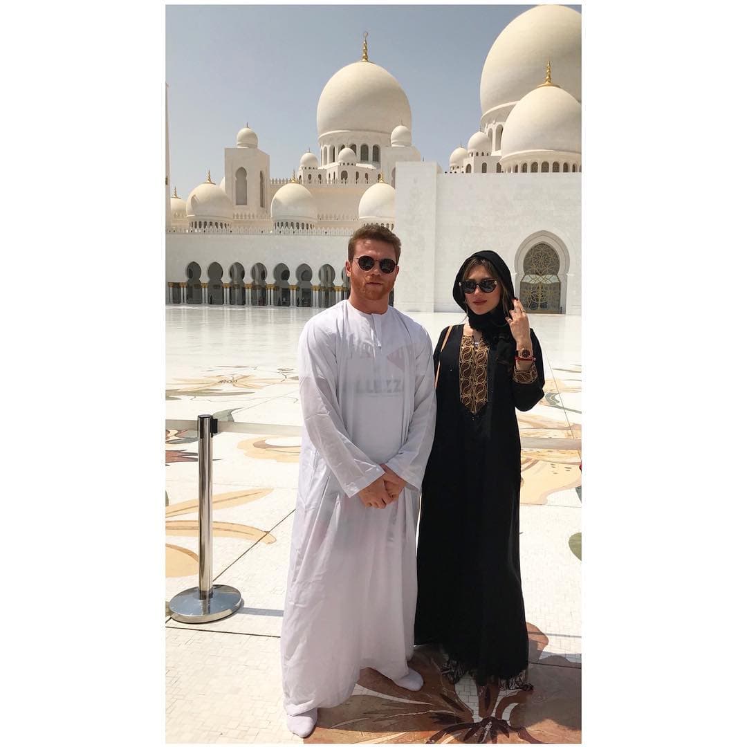 Canelo Álvarez disfruta de unas vacaciones junto a Fernanda Gómez
