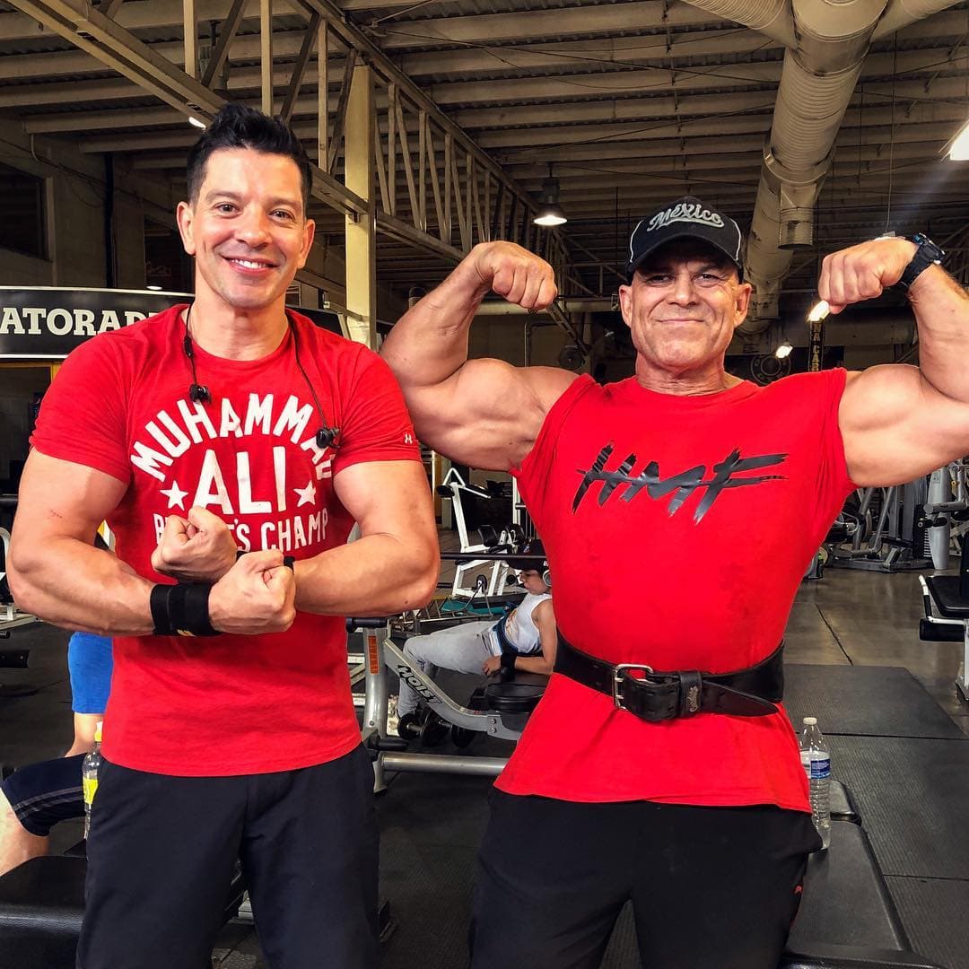 Y Yahir prepara también un disco que será su tan esperado regreso en el mundo musical.