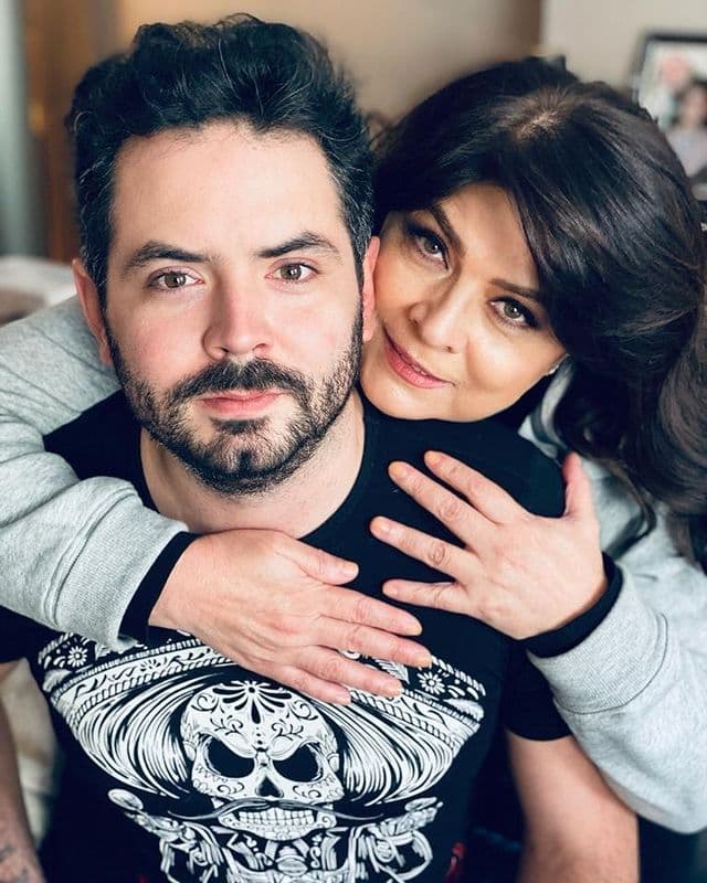 Victoria Ruffo ventila que José Eduardo Derbez tiene gustos muy raros