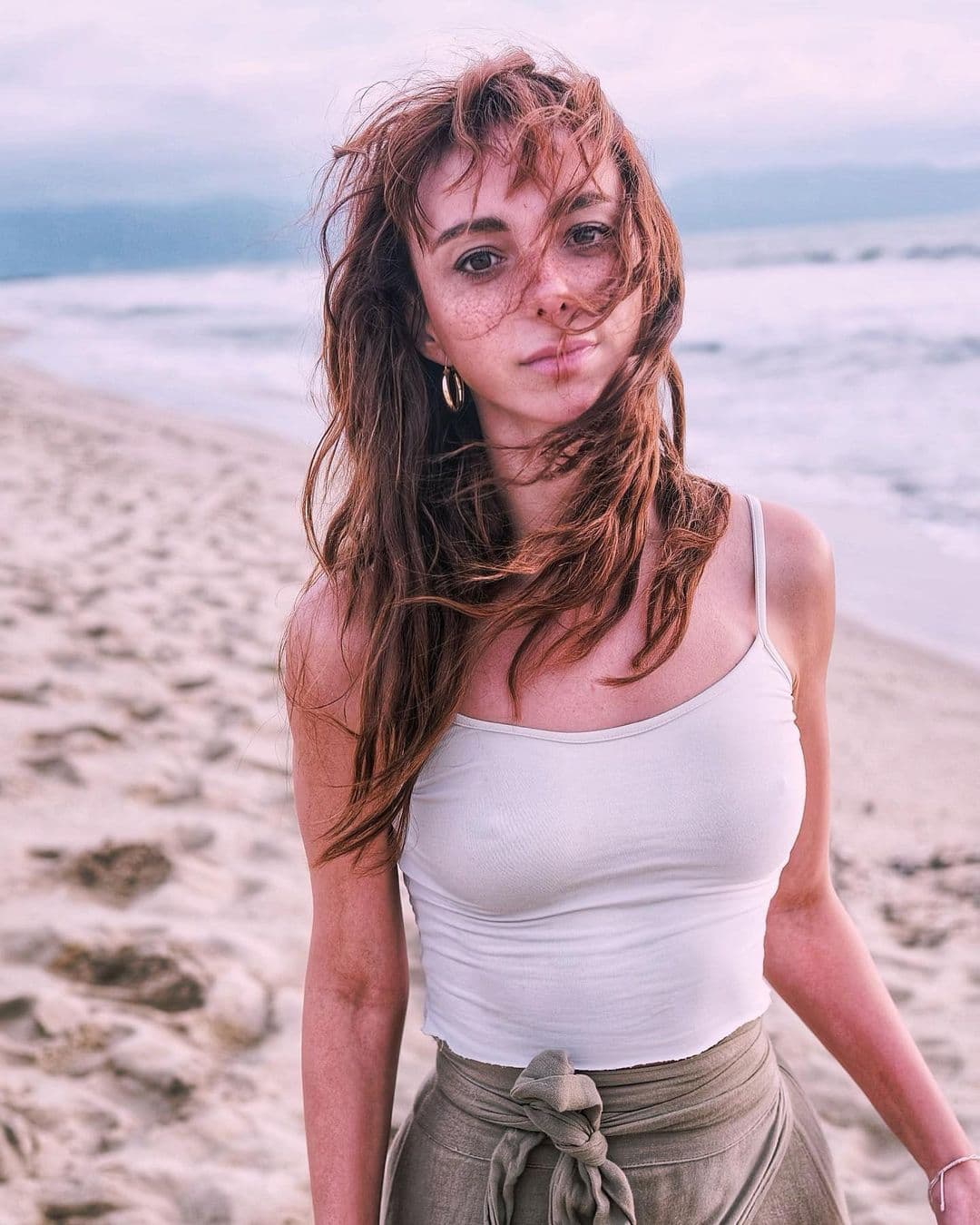 Natalia Téllez: sus looks de mamá millennial que han conquistado a sus fans