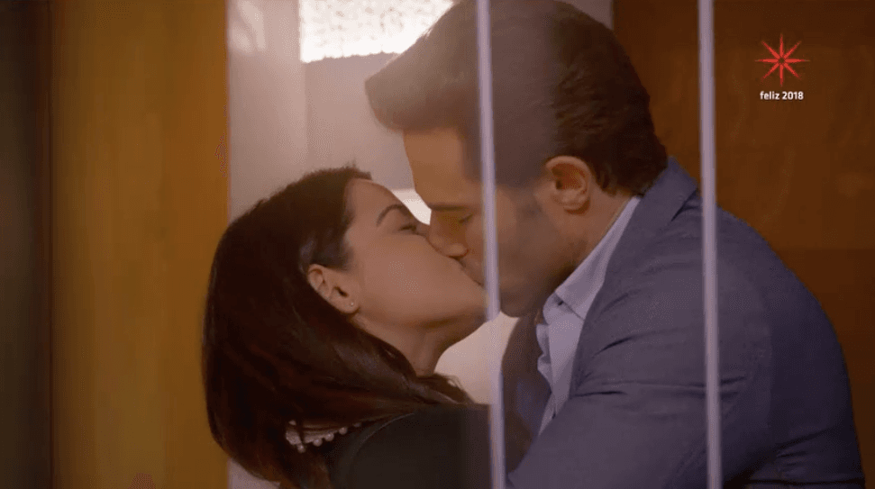 Capítulo 49: Mauricio le declara su amor a Renée
