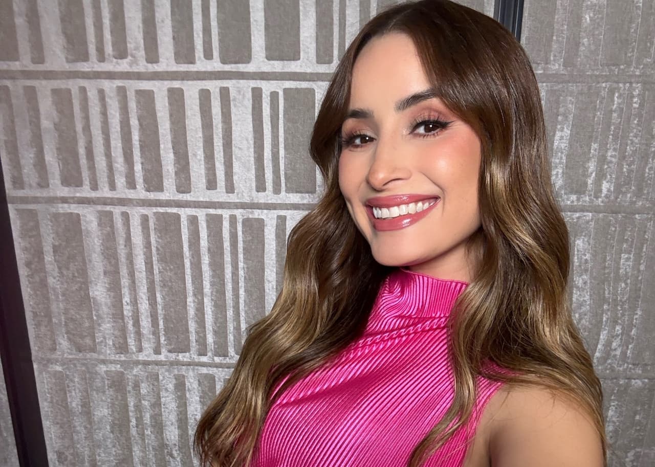 Cynthia Rodríguez presume su pancita de embarazo con tiernas fotos; así luce a seis meses