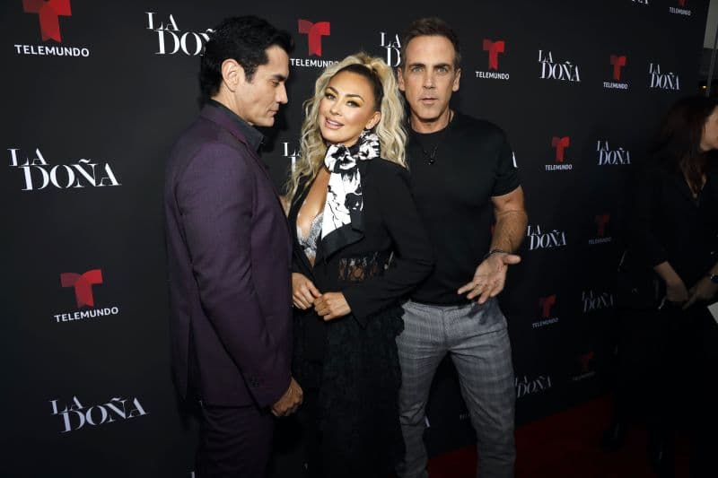 Aunque ambos se dicen solo amigos, lo cierto es que la pareja se ha dedicado muchos mensajes de cariño y coqueteos, y la gente nota la increíble relación que llevan. Actualmente ellos son los protagonistas de una novela de Telemundo, no es la primera vez que trabajan juntos y, por lo bien que van, parece que no será la última.