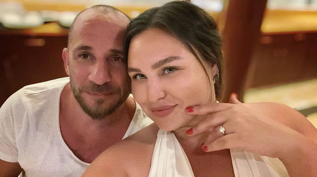 Estefanía Villarreal, de Rebelde, renueva su compromiso tras suspender boda