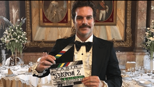 Sin embargo, en México es más conocido por haber interpretado al actor Andrés García en la bioserie del cantante Luis Miguel.