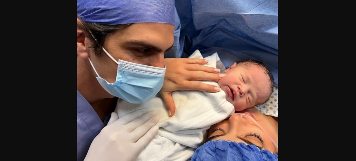 Fue el 8 de diciembre el día que Ximena Navarrete se convirtió en mamá de la pequeña Ximena; aunque deseaba parto natural, la exMiss Universo tuvo a su primogénita mediante cesárea en San Luis Potosí.