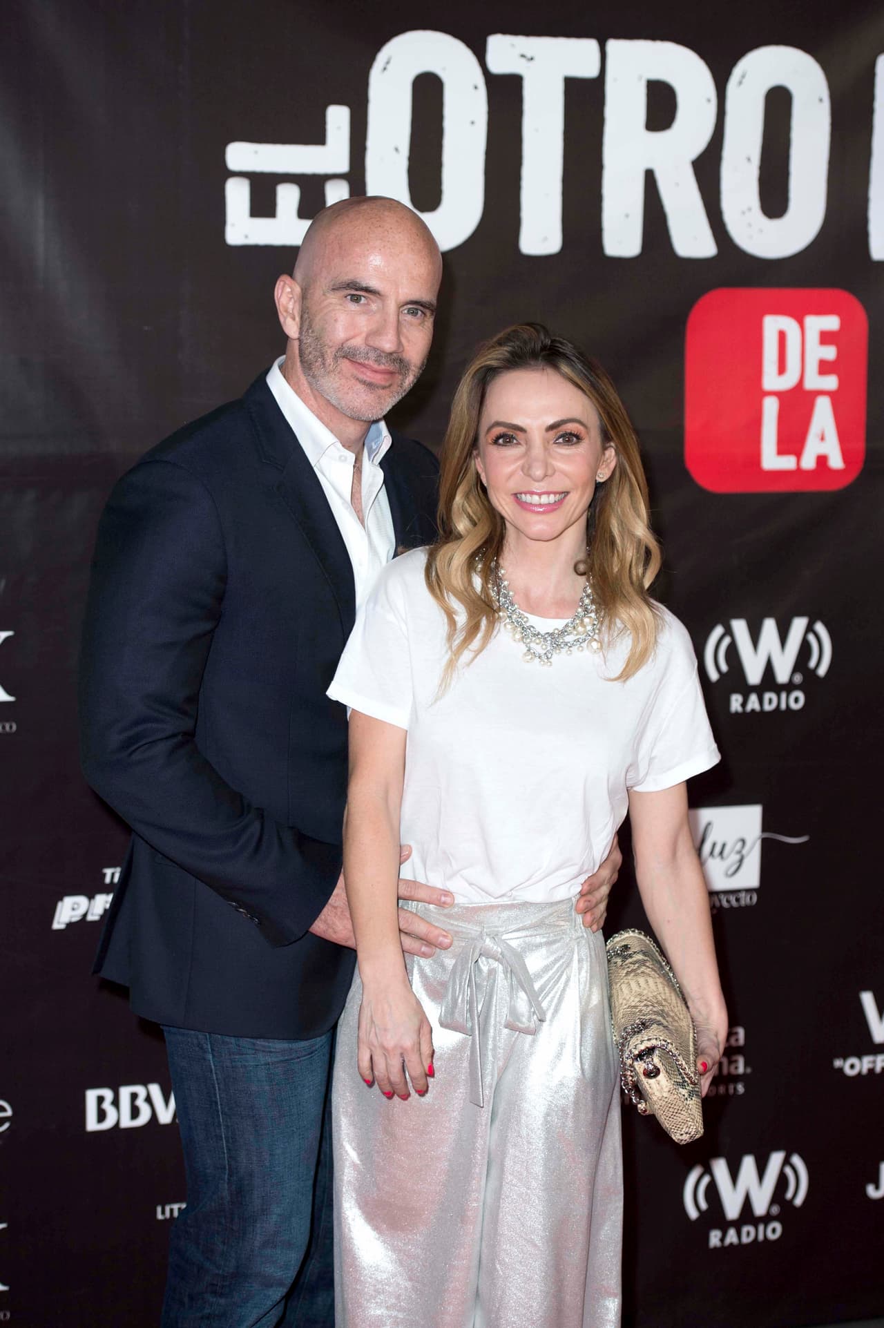 Erika Zaba cuenta por primera vez cómo inició la historia de amor con su esposo Francisco Oliveros