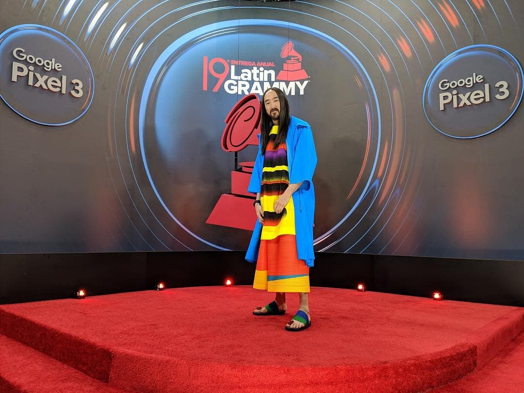 Steve Aoki se subirá al escenario de esta premiación con Nicky Jam