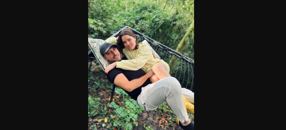 Thalí García, quien da vida a 'Sofía', tiene una sólida relación con Felipe Aguilar, con quien se casó en 2021, hecho que dejó ver en redes sociales.