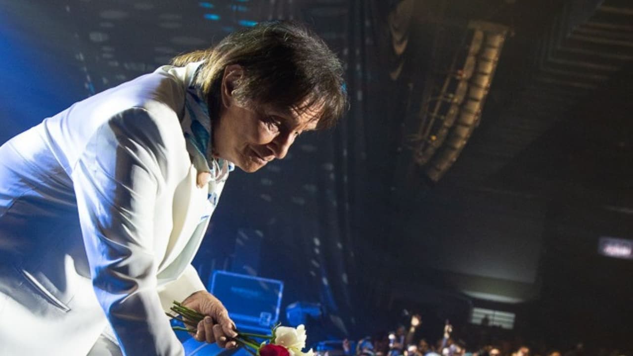 Reportan de último momento hospitalización de entrañable cantante: esto se sabe