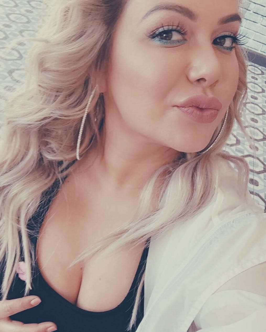 Chiquis Rivera es muy atrevida, así lo ha dejado ver en las fotos que publica en Instagram.