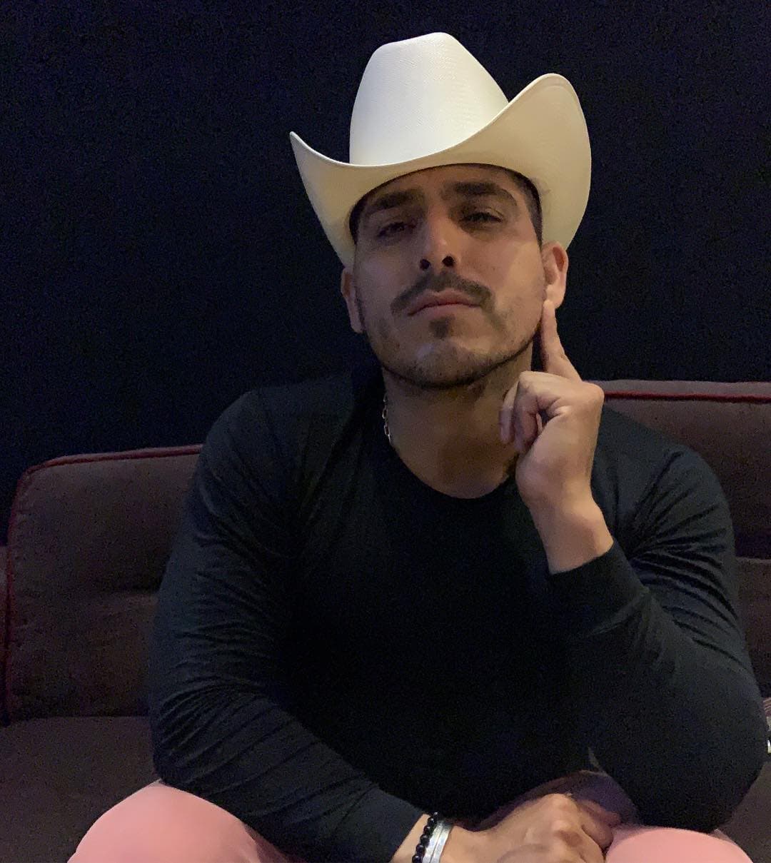 Espinoza Paz publica nueva canción y agradece apoyo
