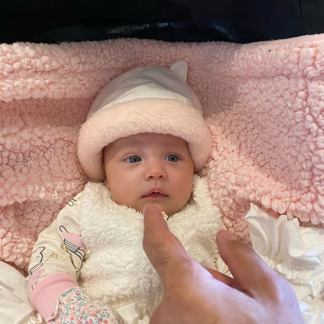 “Qué hermosa Marlene”, “Me encantan, es una princesa”, “Bella es lo más hermoso”, “Qué bonita está tu beba”, “Toda una muñeca”, “muñeca hermosa”, “No pudiste ponerle mejor nombre, está preciosa”, “Qué bella muñeca”, “Es una princesa, qué hermosos ojos”, fueron algunos de los mensajes que recibió en redes sociales.