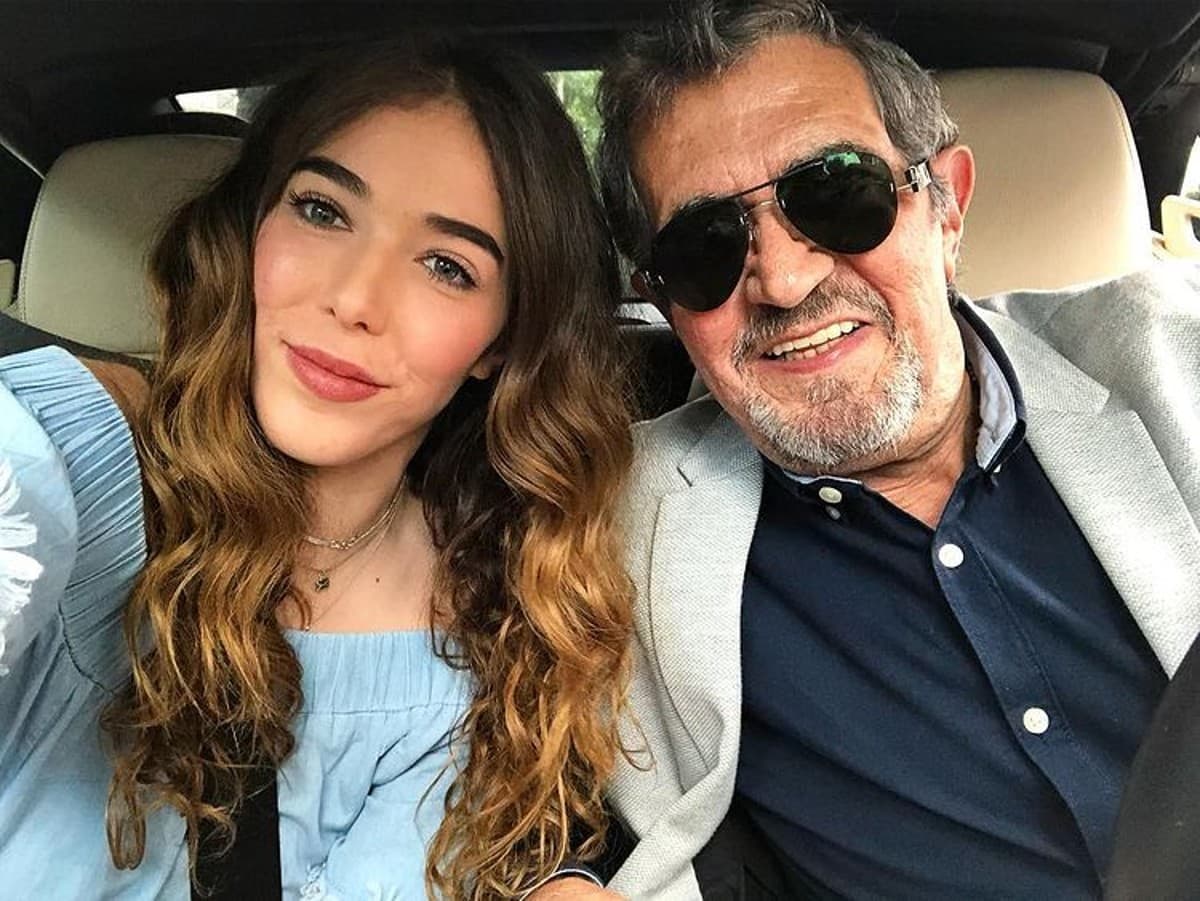 Hija del ‘Flaco’ Ibáñez cambia de look a un mes de su boda