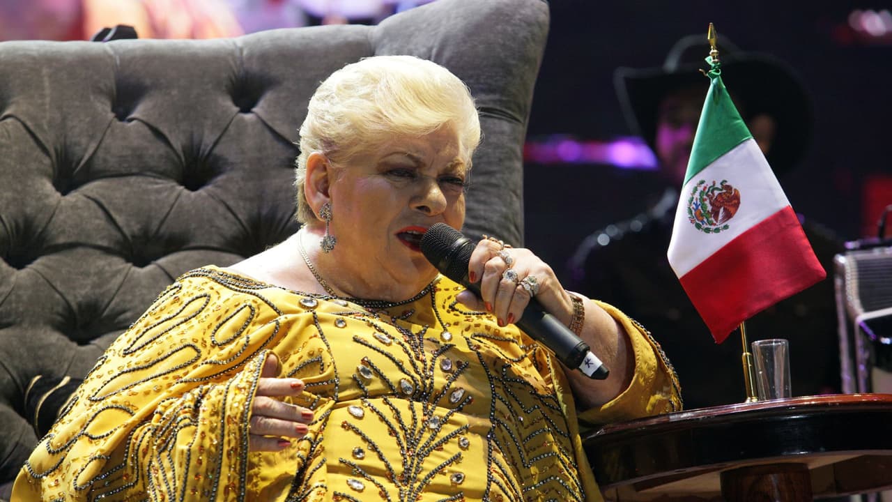 Muere Paquita la del Barrio a los 77 años