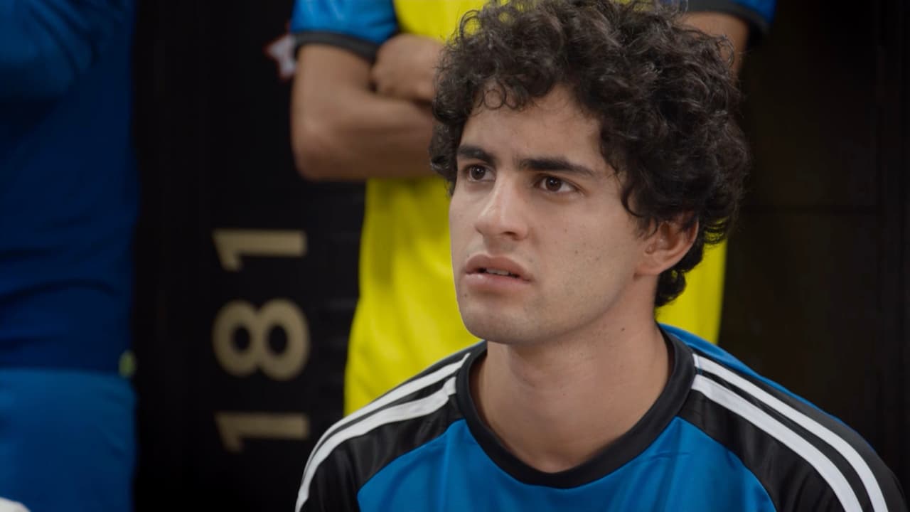 Rey se pierde el debut con los Búfalos