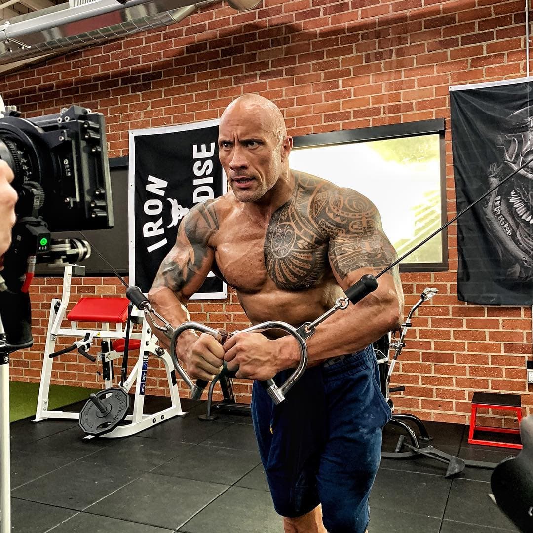 4- Dwayne Johnson: 129 millones. El actor conocido como ‘The Rock’ mantiene a sus seguidores al tanto de sus nuevos proyectos, además de presumir sus rutinas de ejercicio.