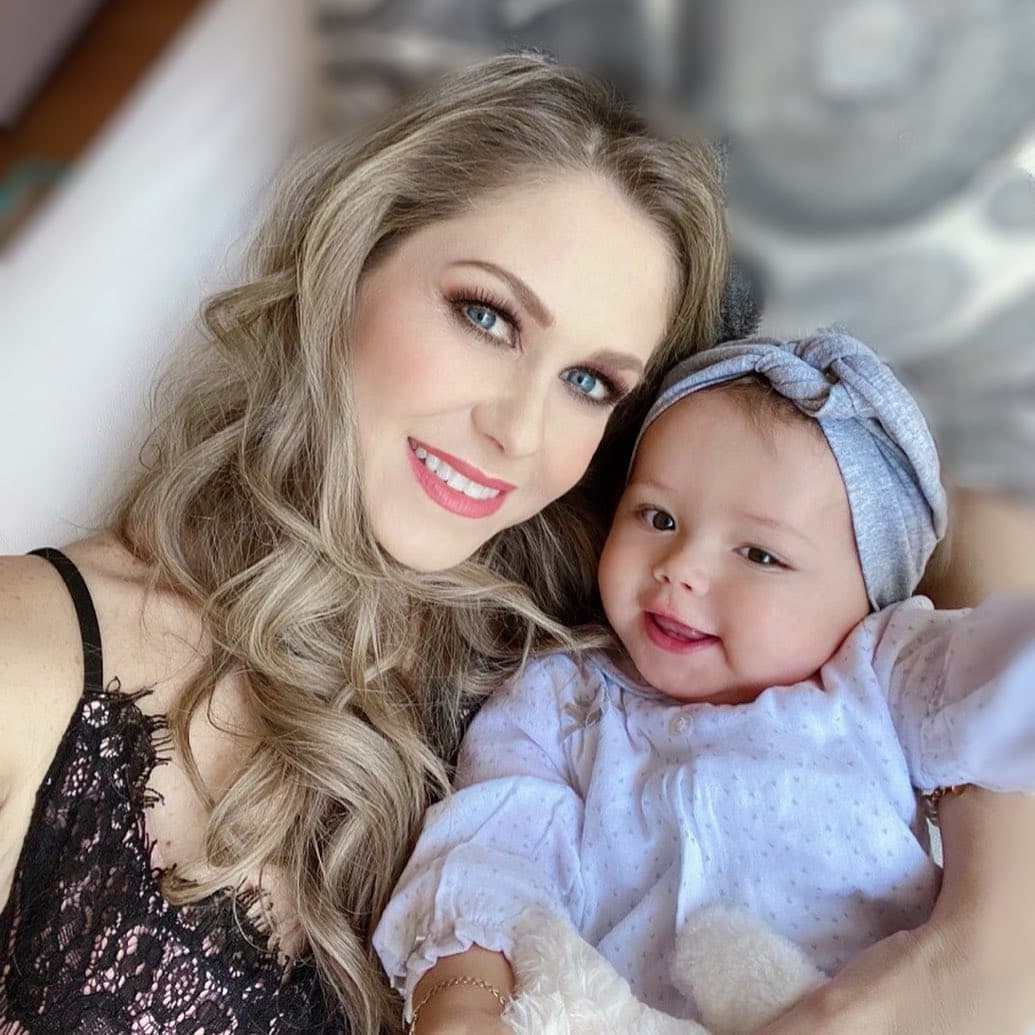 Ingrid Martz impacta con abdomen marcado a más de un año de dar a luz a su hija Martina