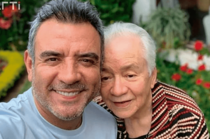 Héctor Sandarti revela que su madre venció al coronavirus a los 86 años de edad