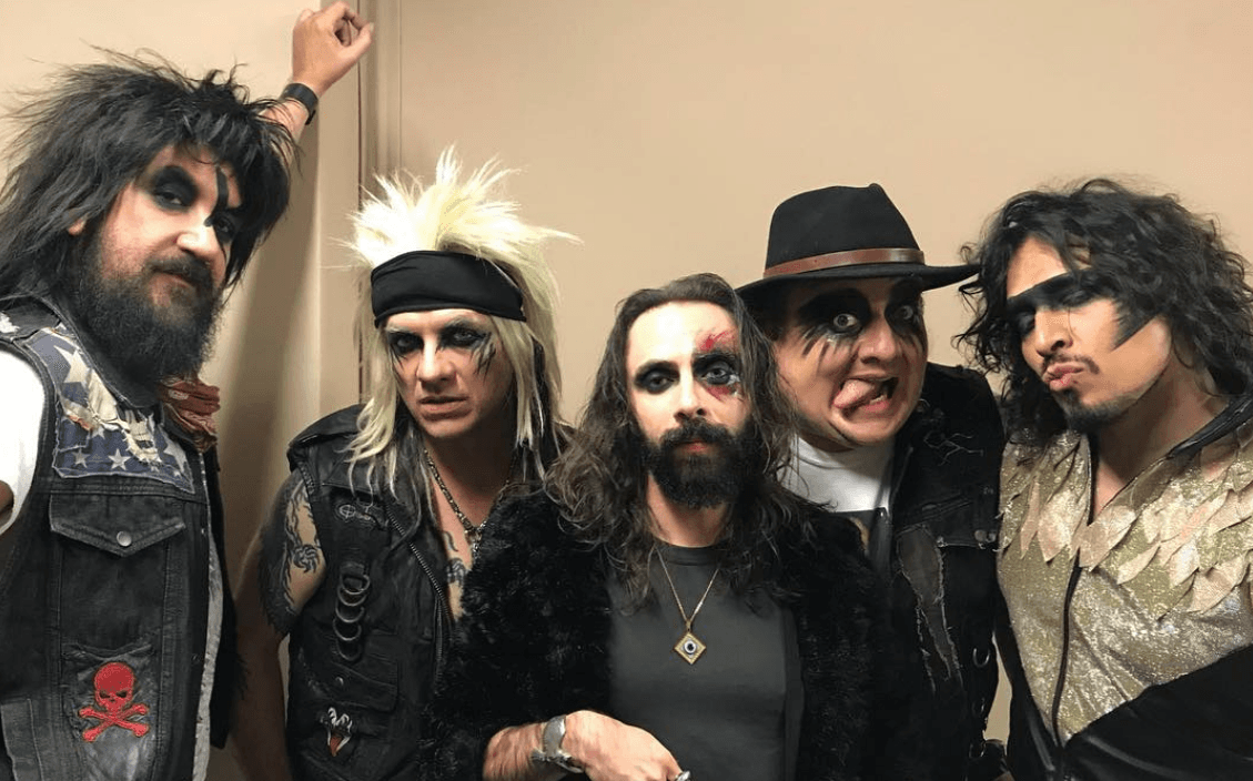 Moderatto durante uno de sus conciertos en París