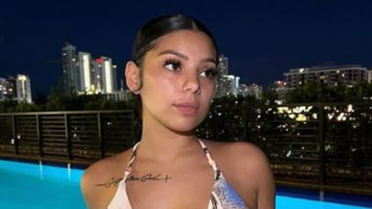 Lina Bina, mejor conocida como Miss John Dough, muere a los 24 años.