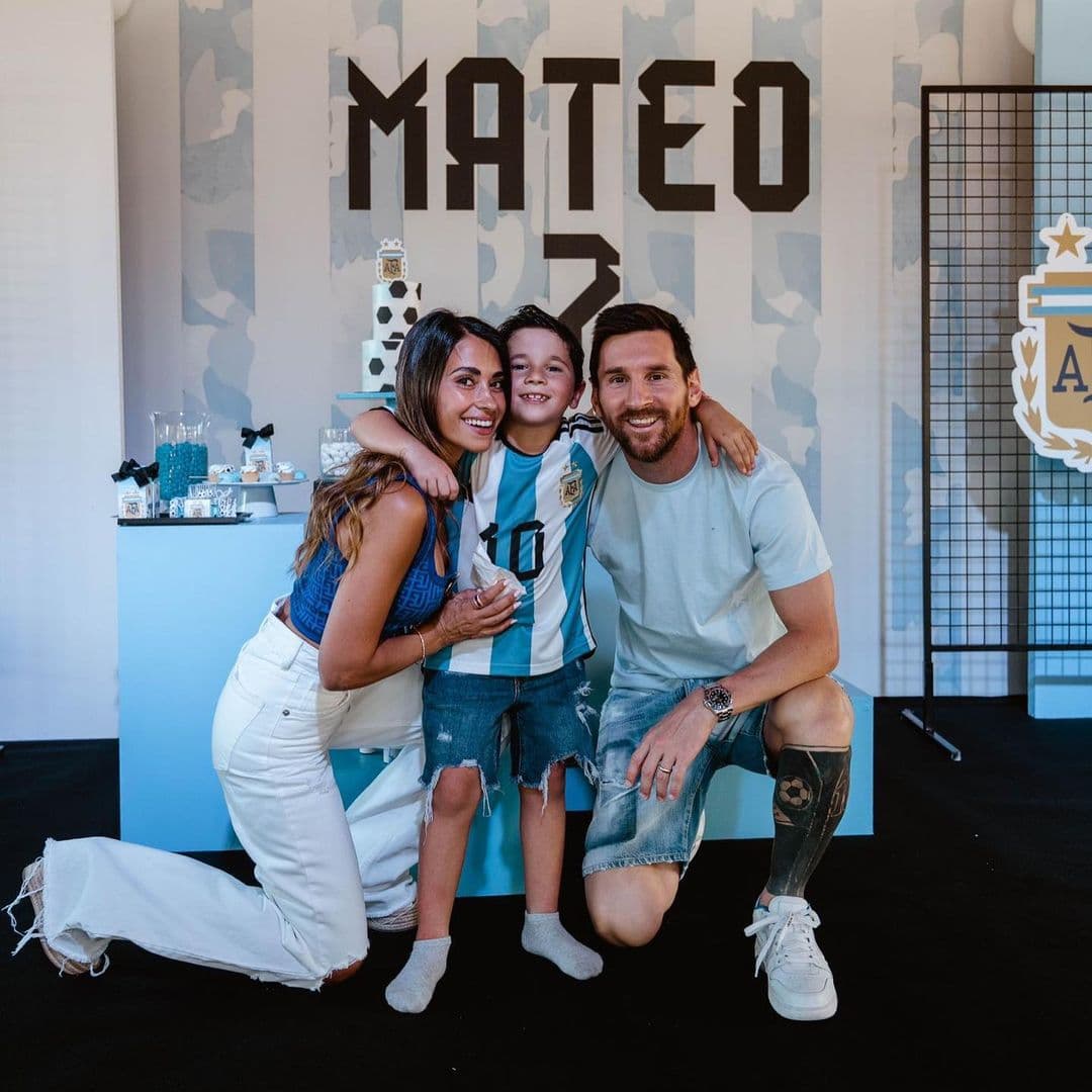 Messi celebra a su hijo con increíble fiesta de temática futbolera