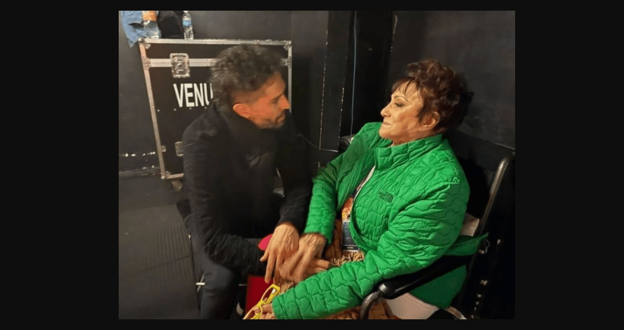 Julissa reaparece tras problemas para caminar; publican impactante foto de cómo luce… ¿en silla de ruedas?