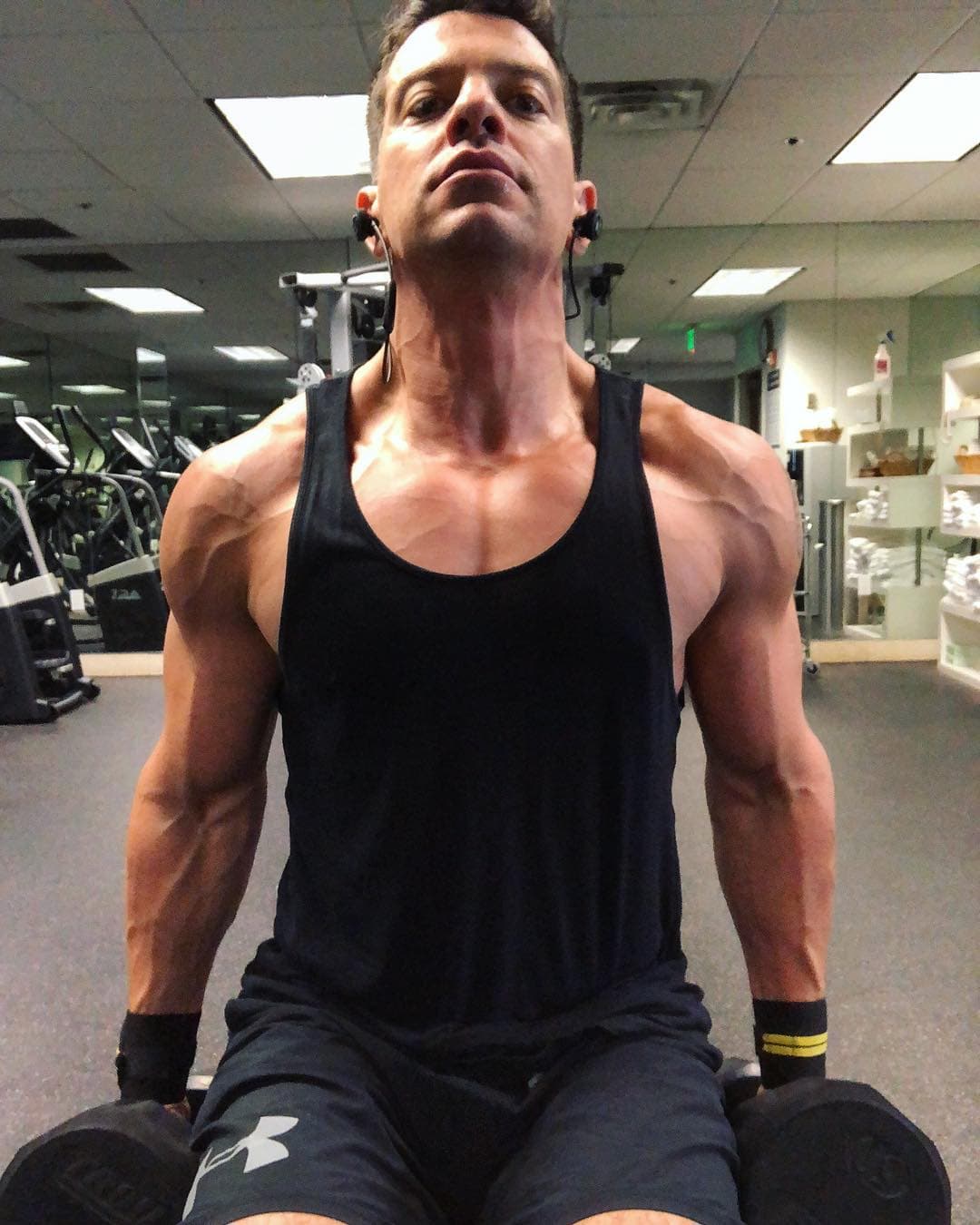 El intérprete de ‘La locura’ pasa largas hora en el gym, que se ha convertido en su gran pasión.