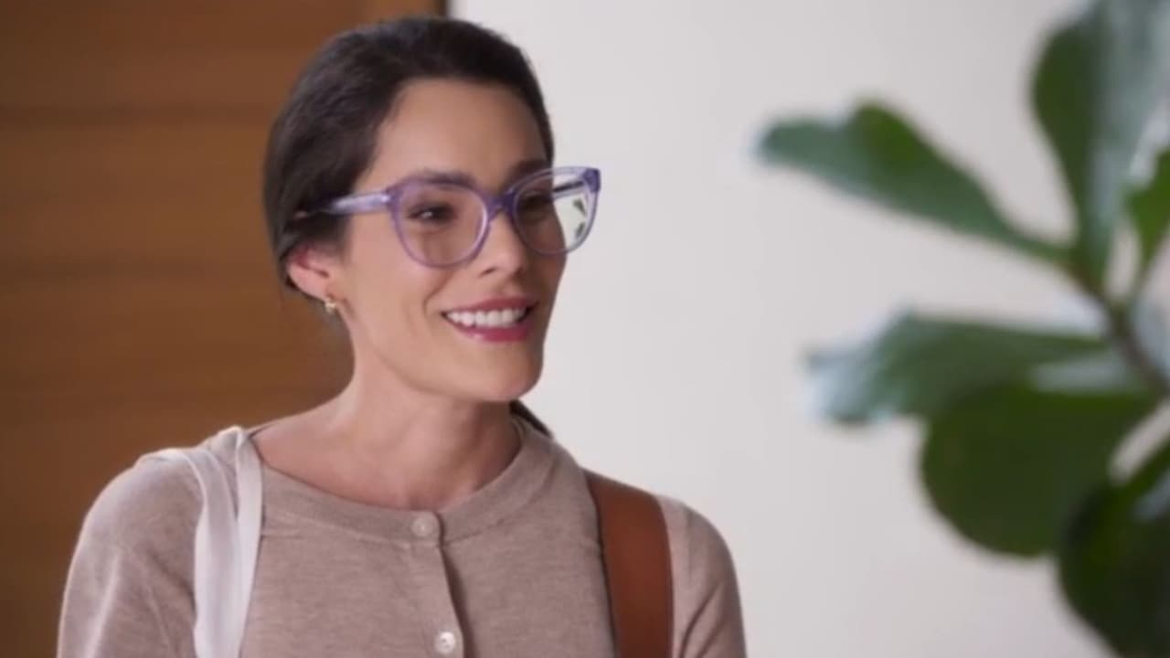 Verónica feliz de iniciar su primer día de trabajo en 'Tan cerca de ti, nace el amor'