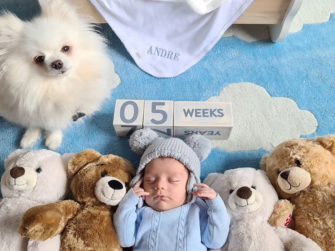 Así André ha protagonizado tiernas fotografías, con las cuales se ha vuelto tendencia y sobre todo ha recibido cientos de mensajes.