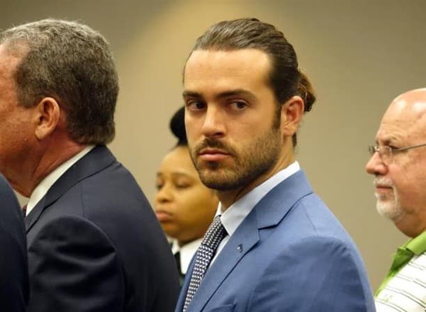 6 de junio: La Corte del condado de Miami-Dade negó la petición que el 17 de mayo solicitó el equipo legal de Pablo Lyle para poder viajar a México y poder cumplir compromisos de trabajo, que solventarían los gastos de su familia. En la audiencia, sus abogados indicaron que el actor vivió momentos de pánico por el acoso de la prensa.