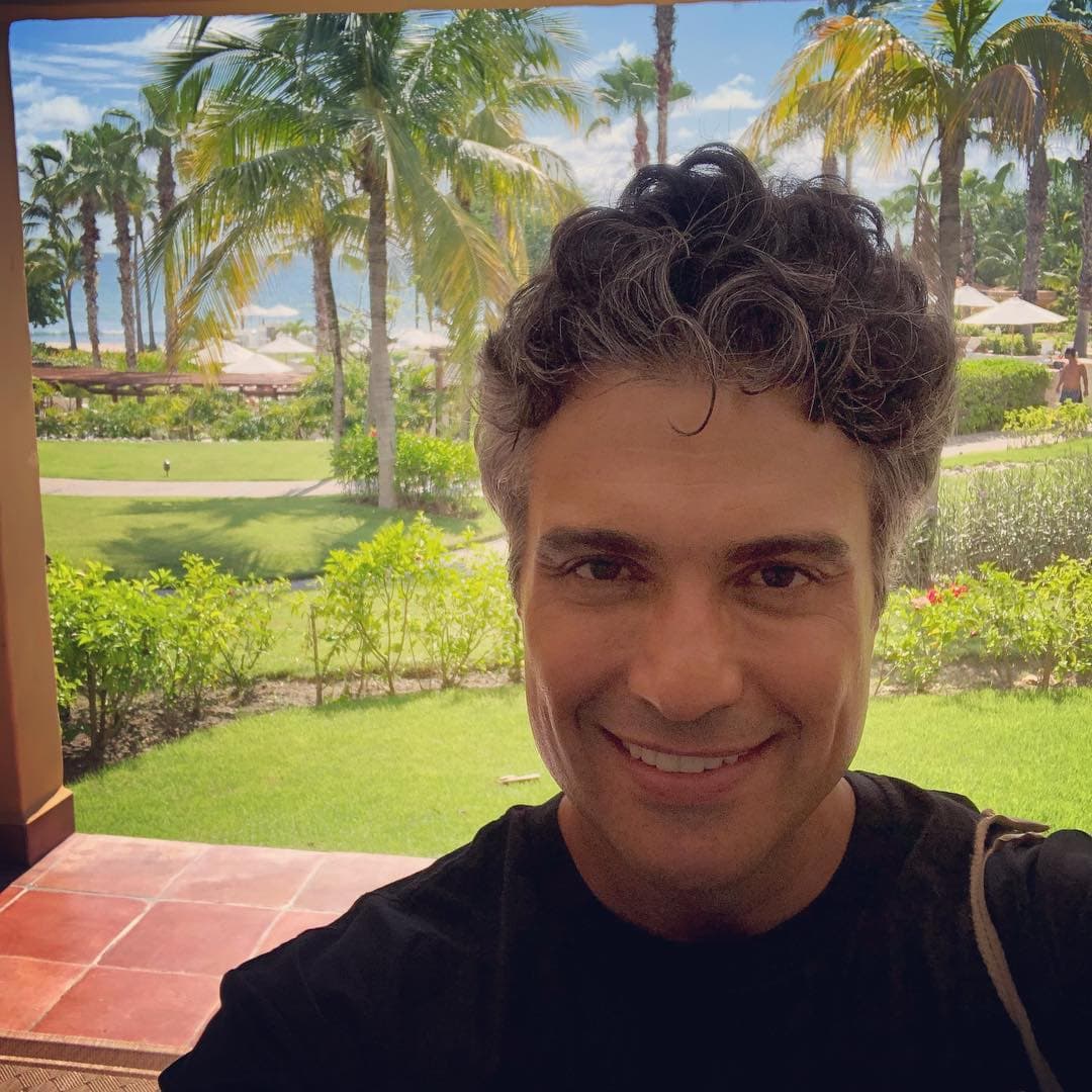 Jaime Camil es como la cochinita pibil, ¡no puedes parar de comerla!
