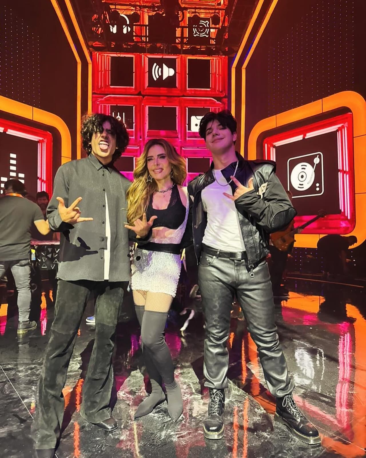 Hijos de Gloria Trevi brillaron en Juego de Voces.