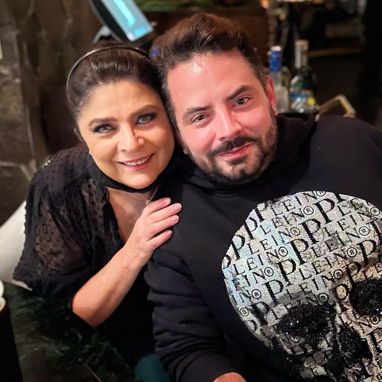 ¿Victoria Ruffo será suegra oficial? Novia de José Eduardo Derbez lo sugiere