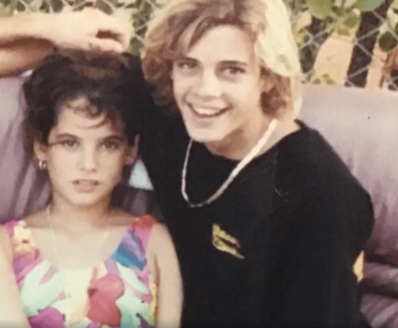 Al llegar al país vecino, William empezó a estudiar administración de empresas, pero decidió abandonar su carrera y dedicarse a la industria del entretenimiento como modelo.