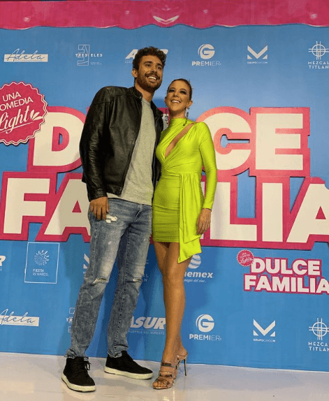 No hay duda de la gran relación que existe entre los hermanos Castillo, quienes pese a una diferencia de edad de seis años, ya que Pablo tiene 32 y Fernanda 38, ambos son el gran apoyo del otro, como lo han constatado en sus respectivos perfiles sociales.