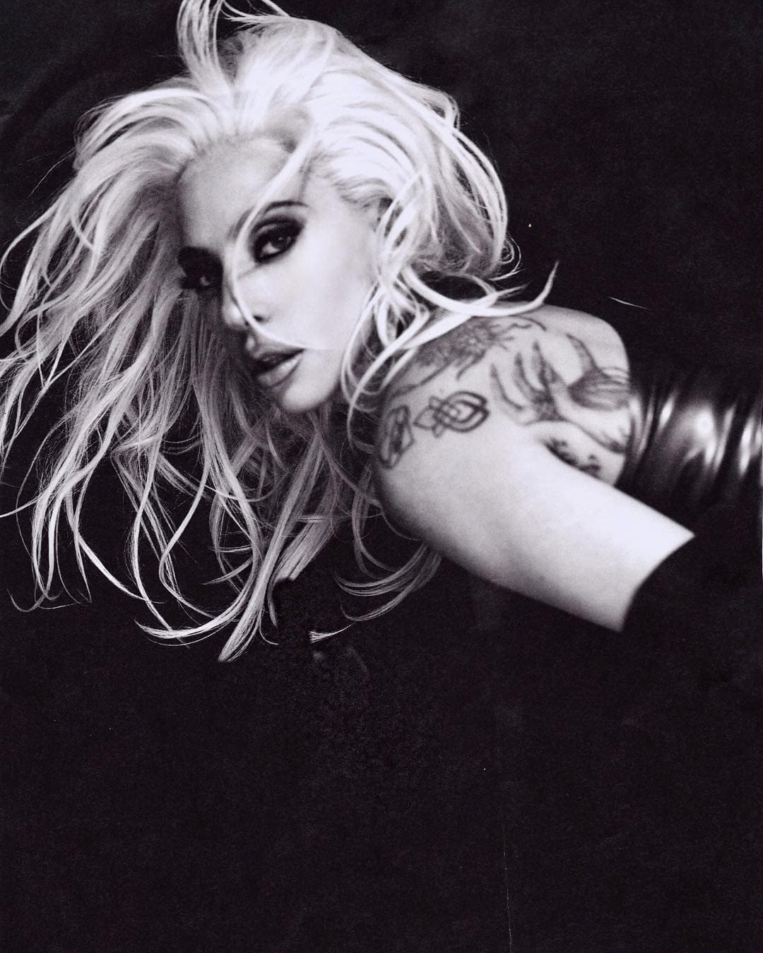 ¡A la Kardashian!, Lady Gaga presume trasero en Instagram