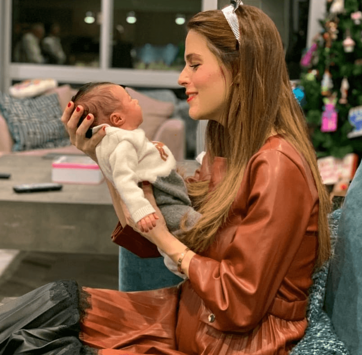 Claudia Álvarez comparte cómo es la rutina de su bebé de 3 meses de nacida