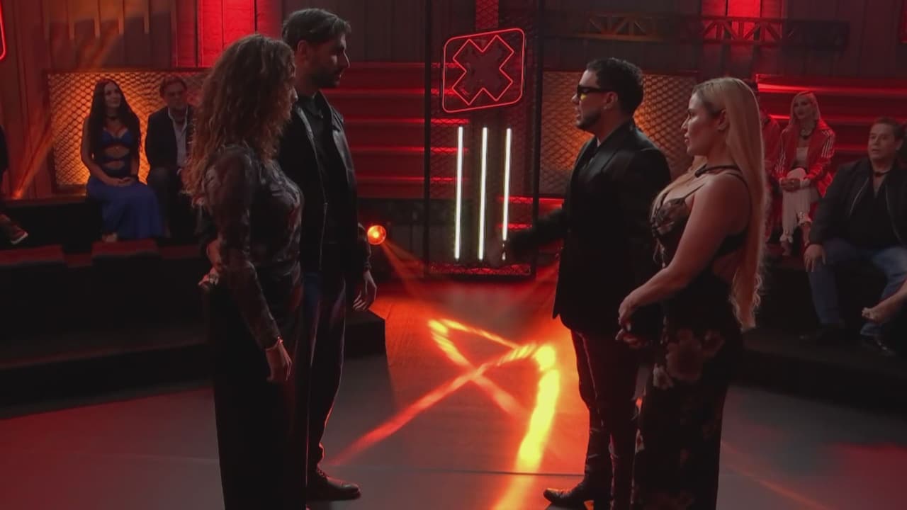 Lorenzo y Claudia durante el Cara a Cara de ¿Apostarías por mí?