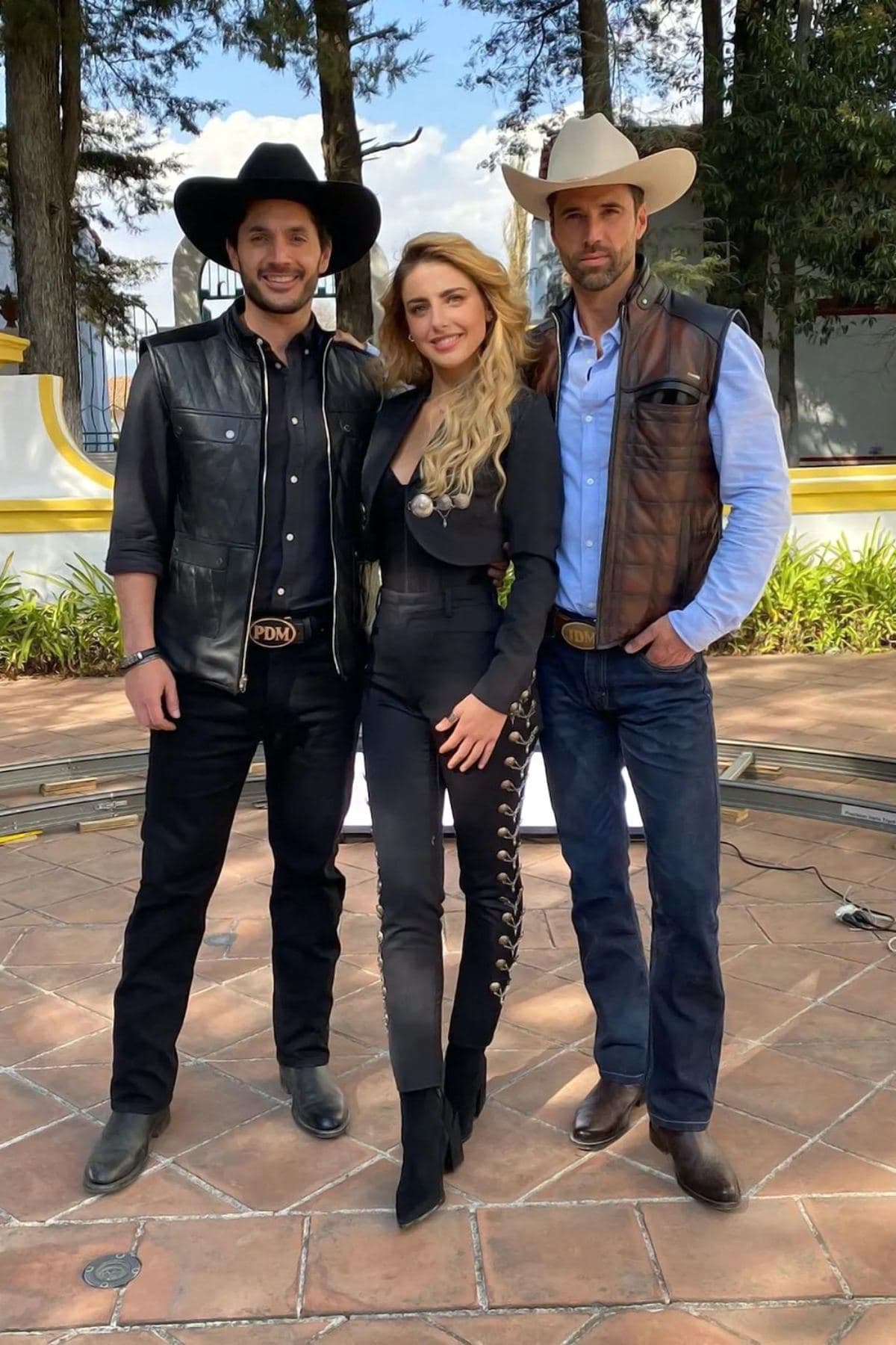 El elenco de La Herencia no solo triunfa con la telenovela, también en sus respectivas privadas; algunos disfrutan al máximo su faceta de papás. Conoce a los verdaderos hijos de los actores del melodrama.