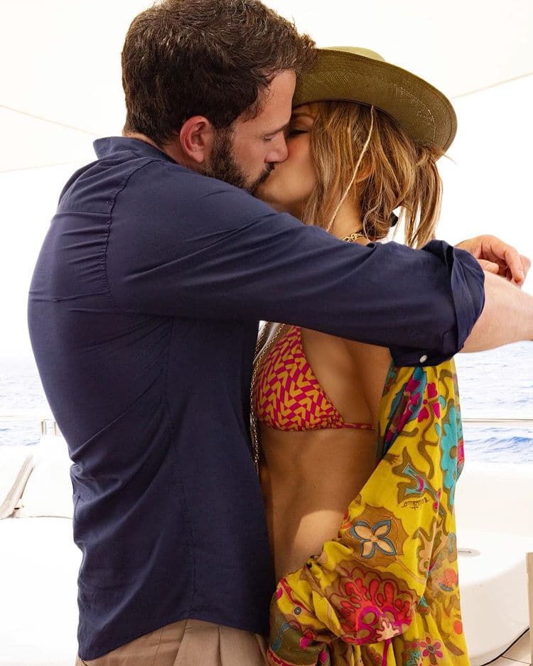 Jennifer Lopez publica primera foto junto a Ben Affleck y revienta las redes sociales