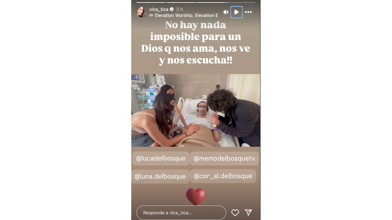 Memo del Bosque en el hospital con sus hijos.