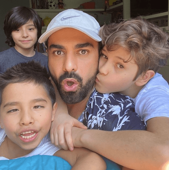 Aunque se desconocen los detalles sobre la madre de sus hijos, se sabe que, en 2019, Miramontes obtuvo la patria potestad de los menores, convirtiéndose en la principal figura paterna.