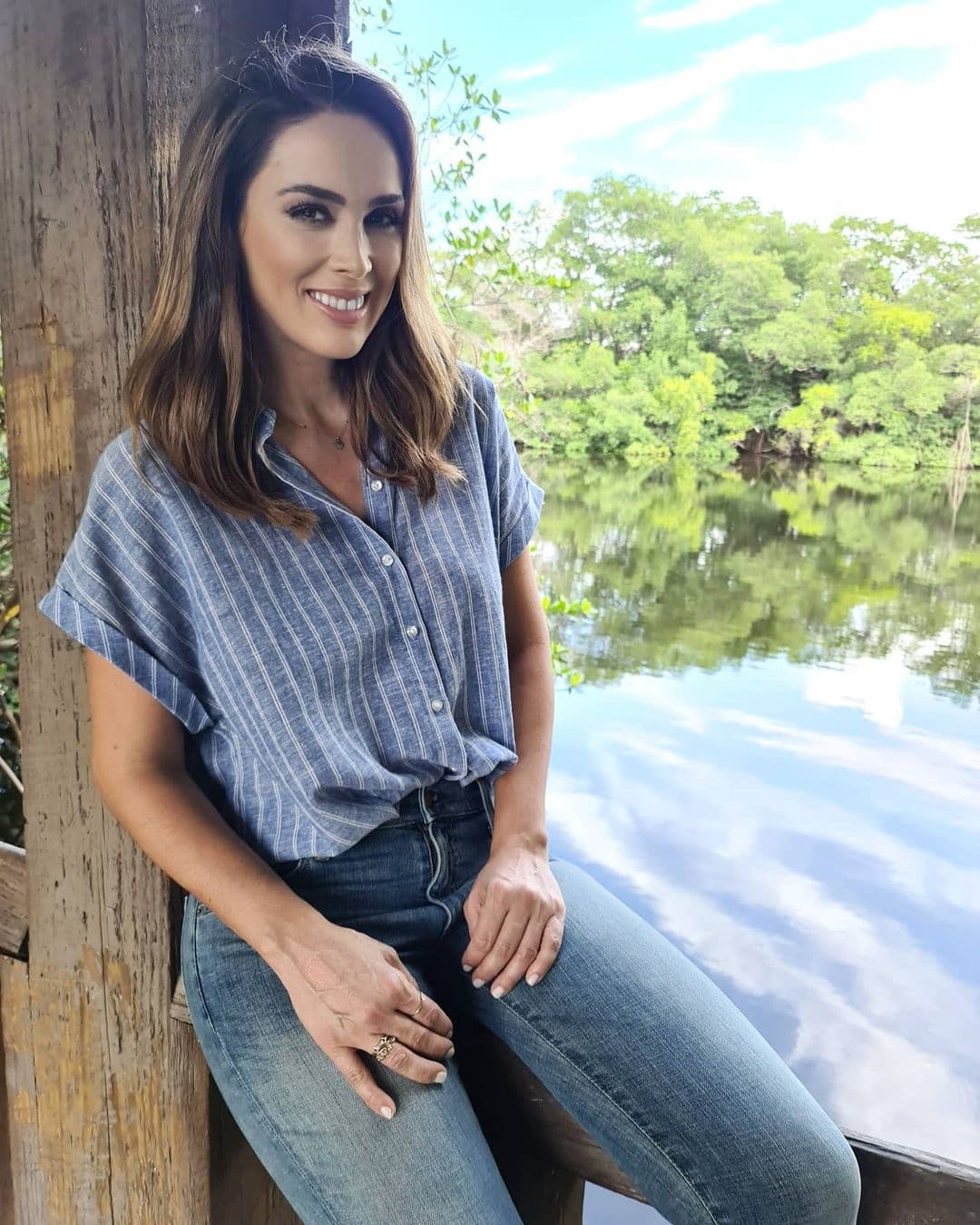 “No hay palabra, Bracamontes dime qué tomas”, “Hermosa”, “Belleza extrema”, “Bonita como siempre”, “Quiero ese traje de baño”, “Súper foto”, “Diosa”, “Guapísima”, son algunos de los mensajes que se leen junto a la imagen.