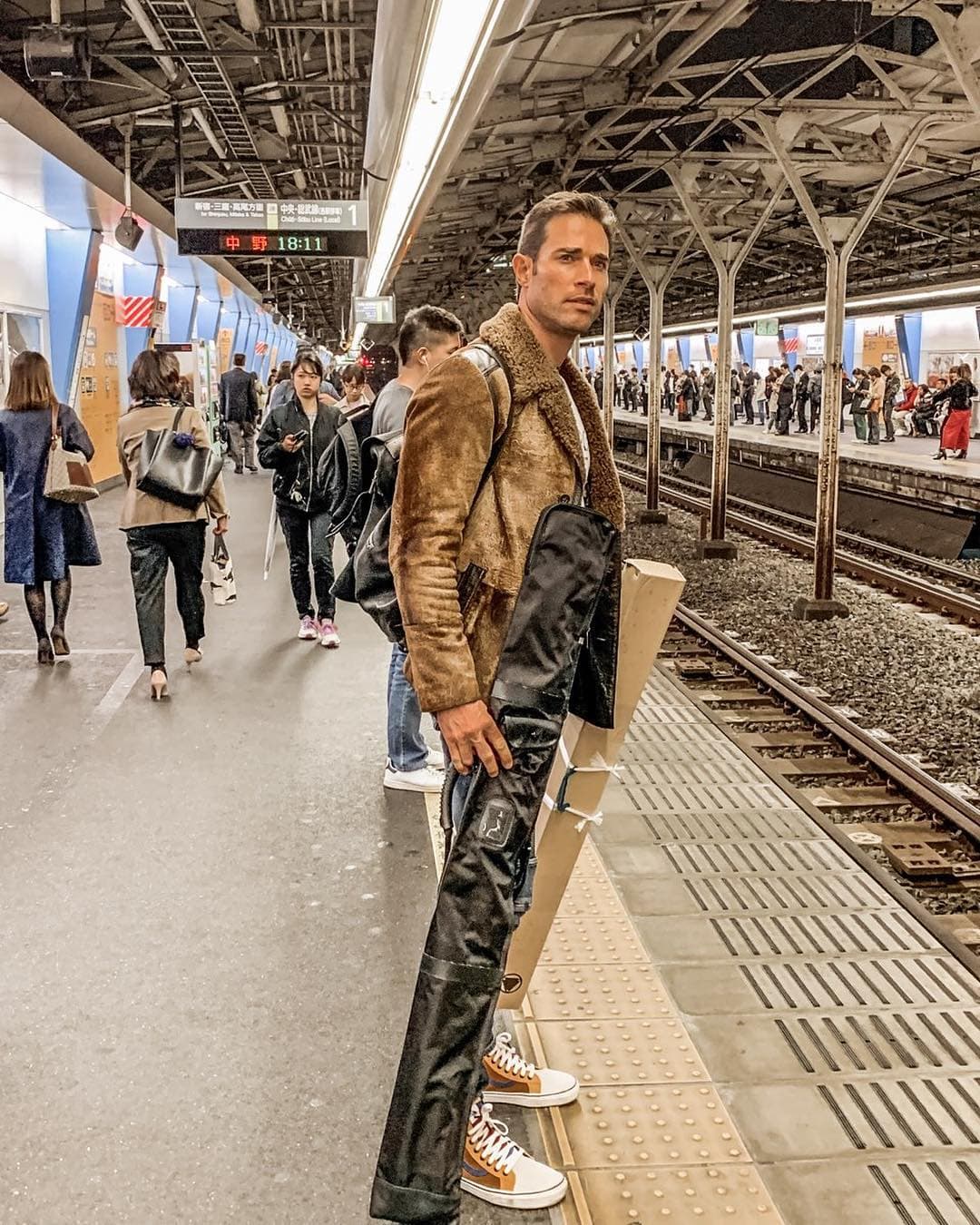 Esta historia es protagonizada por Sebastián Rulli y Renata Notni.